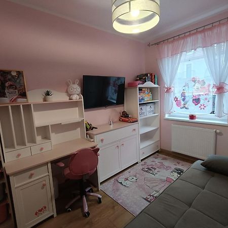 Apartament Rodzinny Z Ogrodkiem W Centrum Gizycka Gizycko Bagian luar foto